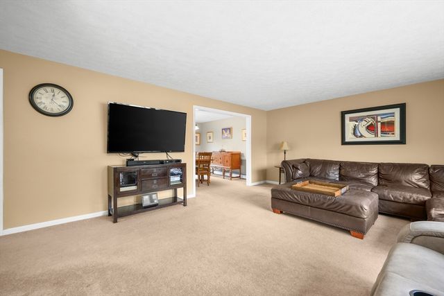 153 Hickory Hill Circke, Barnstable, MA 02655