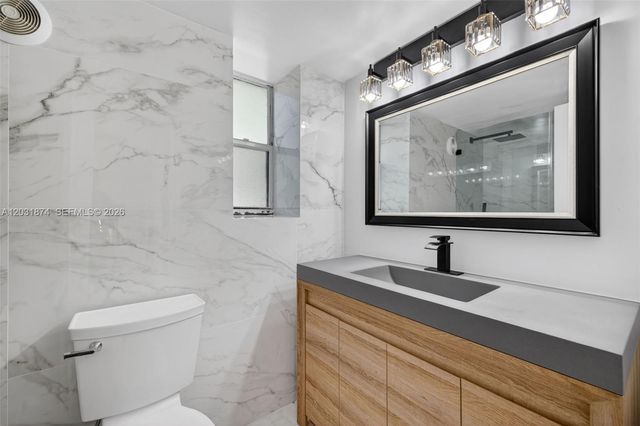 20300 W Country Club Dr 106-3, Aventura, FL 33180