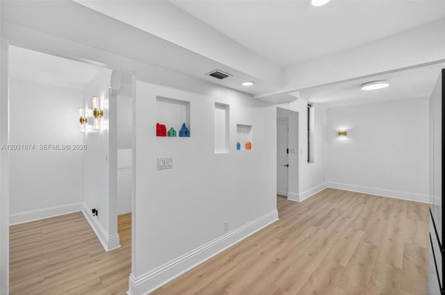 20300 W Country Club Dr 106-3, Aventura, FL 33180