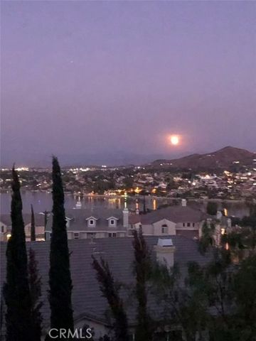 50 Villa Milano, Lake Elsinore, CA 92532