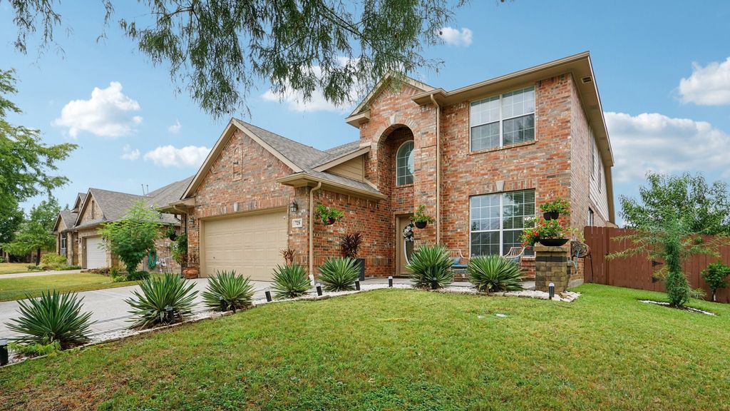 728 Catalpa Road, Saginaw, TX 76131