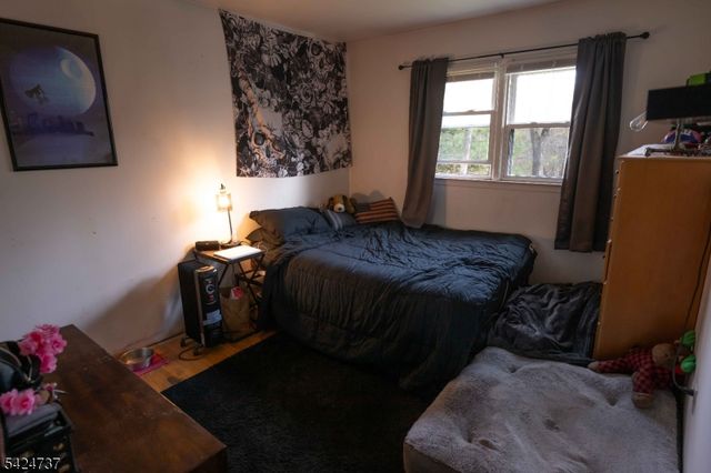 168 Art St, Ringwood Boro, NJ 07456