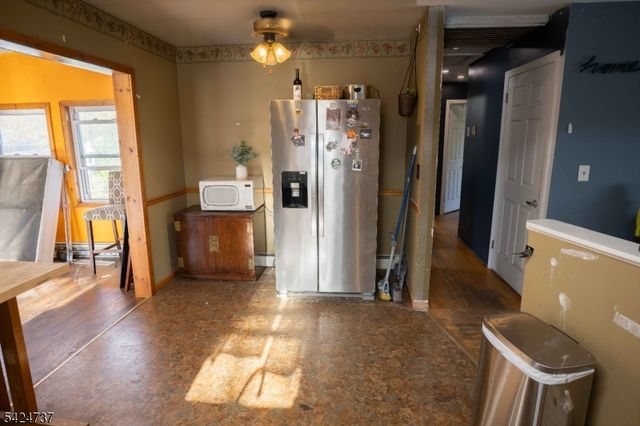 168 Art St, Ringwood Boro, NJ 07456