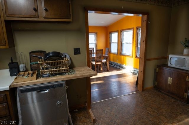 168 Art St, Ringwood Boro, NJ 07456