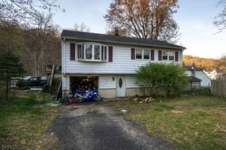 168 Art St, Ringwood Boro, NJ 07456