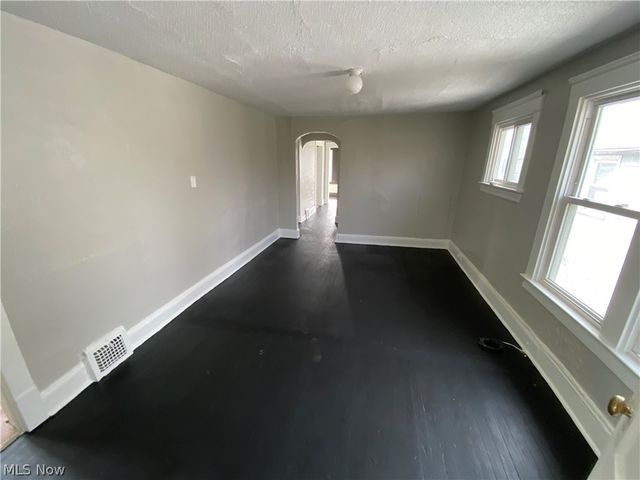 2901 E 121st Street, Cleveland, OH 44120