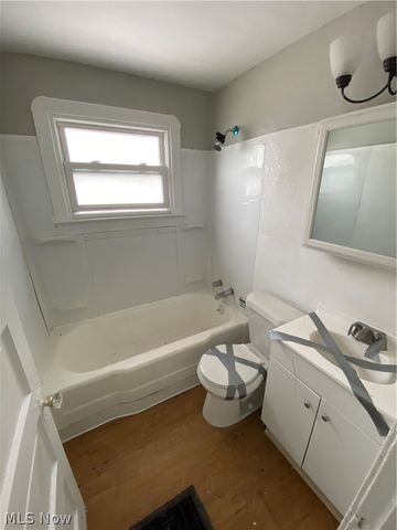2901 E 121st Street, Cleveland, OH 44120