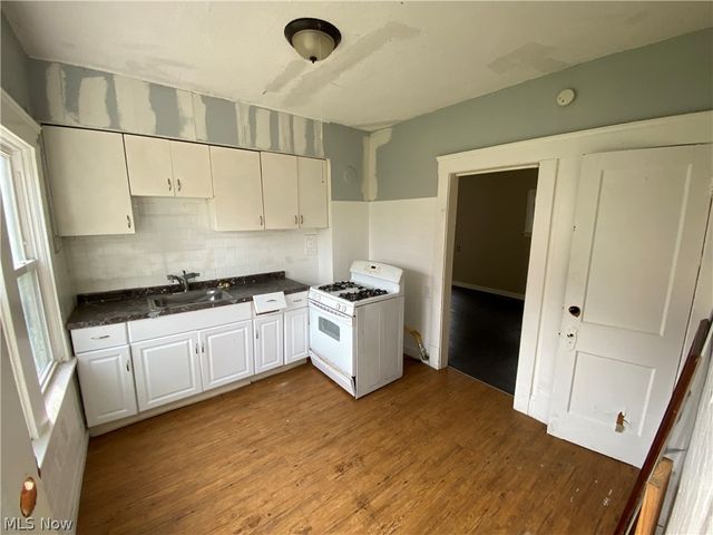 2901 E 121st Street, Cleveland, OH 44120