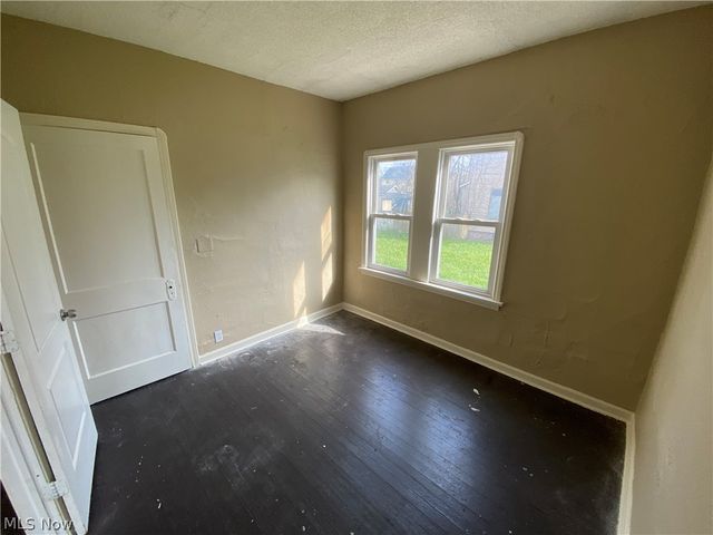 2901 E 121st Street, Cleveland, OH 44120