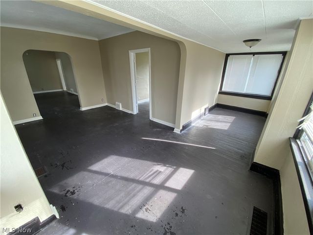 2901 E 121st Street, Cleveland, OH 44120