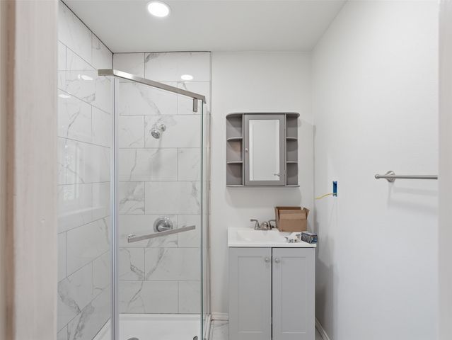 532 Lindenwood Drive, Lancaster, TX 75134