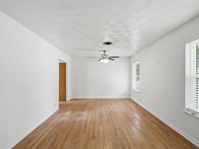 532 Lindenwood Drive, Lancaster, TX 75134