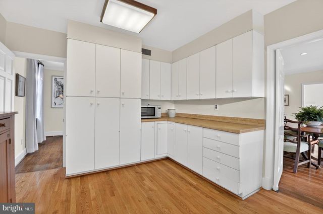 5208 WOODLAWN AVE, Chevy Chase, MD 20815