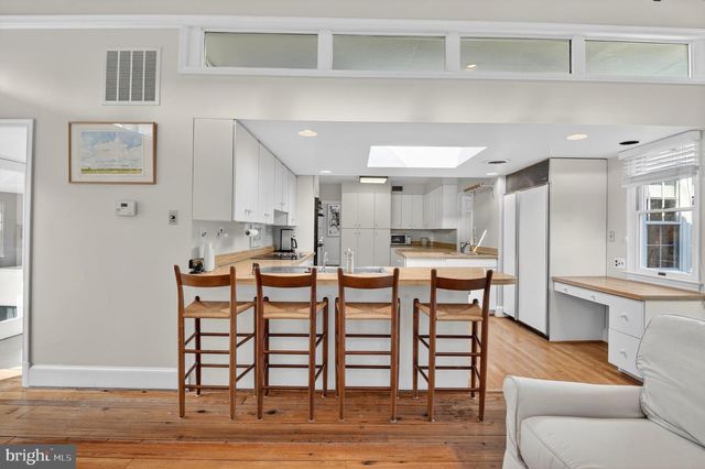 5208 WOODLAWN AVE, Chevy Chase, MD 20815