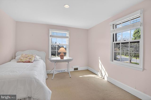 5208 WOODLAWN AVE, Chevy Chase, MD 20815