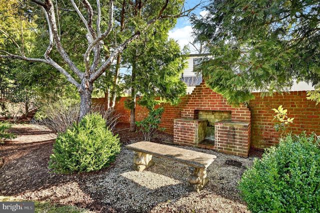 5208 WOODLAWN AVE, Chevy Chase, MD 20815