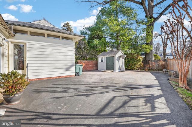 5208 WOODLAWN AVE, Chevy Chase, MD 20815