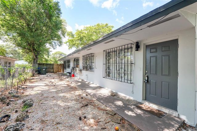 1821 SW 11th Ct Rear, Fort Lauderdale, FL 33312