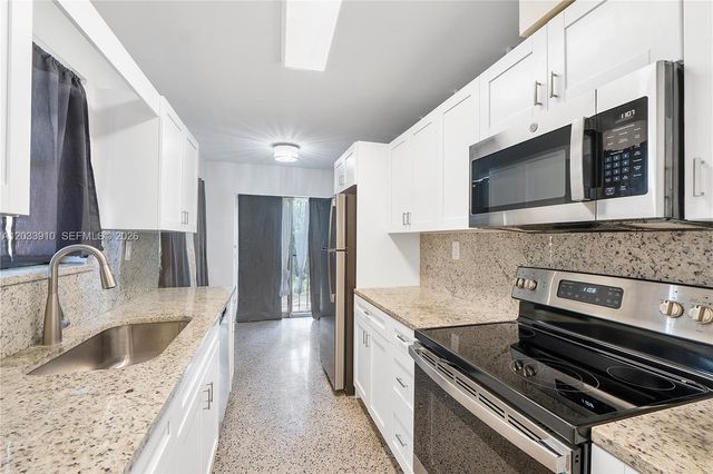 1821 SW 11th Ct Rear, Fort Lauderdale, FL 33312