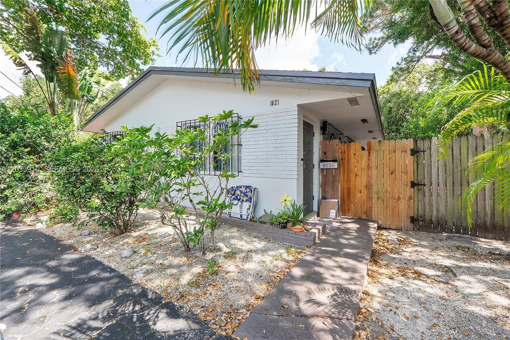 1821 SW 11th Ct Rear, Fort Lauderdale, FL 33312