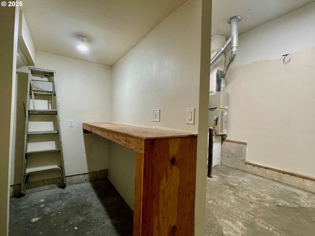 38859 JERGER St, Sandy, OR 97055