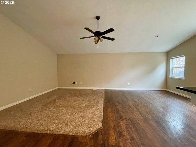 38859 JERGER St, Sandy, OR 97055