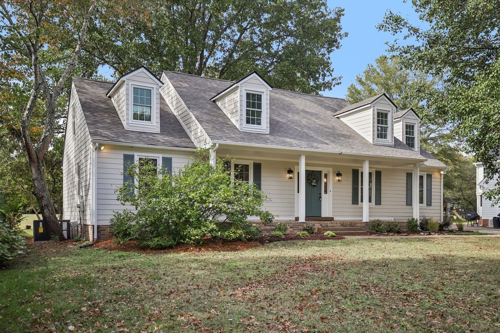 320 Cotton Ln, Franklin, TN 37069