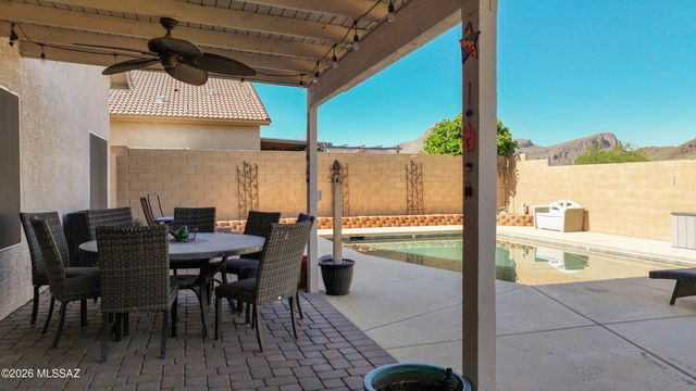 9175 N Sugar Foot Drive, Tucson, AZ 85743
