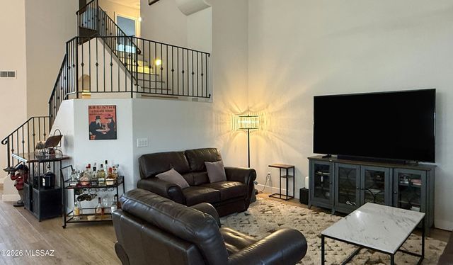 9175 N Sugar Foot Drive, Tucson, AZ 85743