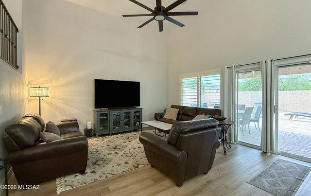 9175 N Sugar Foot Drive, Tucson, AZ 85743