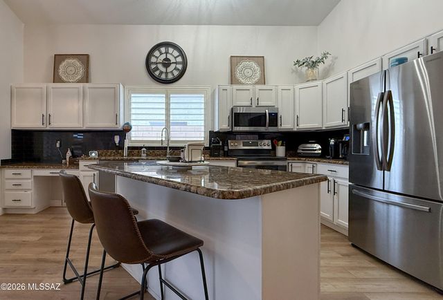 9175 N Sugar Foot Drive, Tucson, AZ 85743