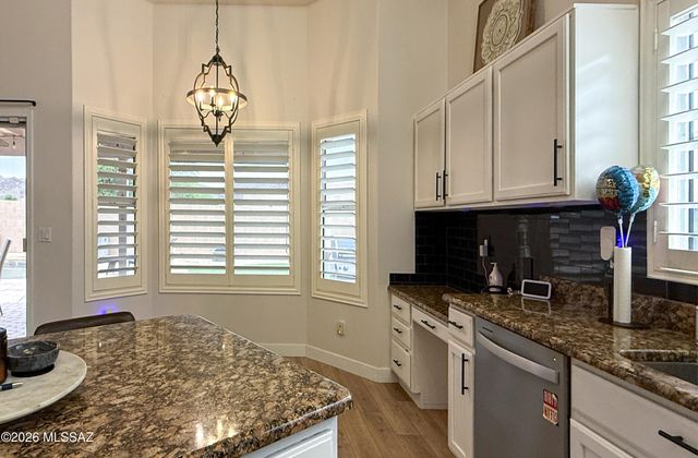 9175 N Sugar Foot Drive, Tucson, AZ 85743