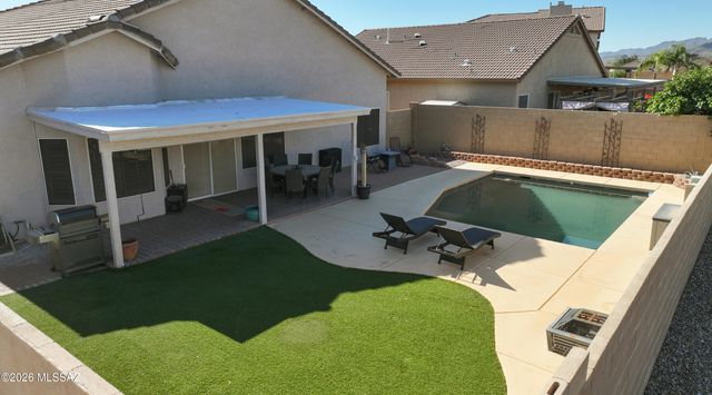 9175 N Sugar Foot Drive, Tucson, AZ 85743