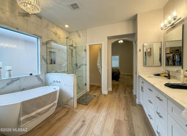 9175 N Sugar Foot Drive, Tucson, AZ 85743