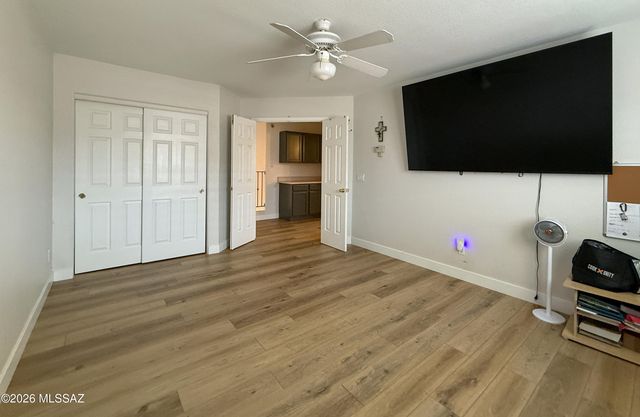9175 N Sugar Foot Drive, Tucson, AZ 85743