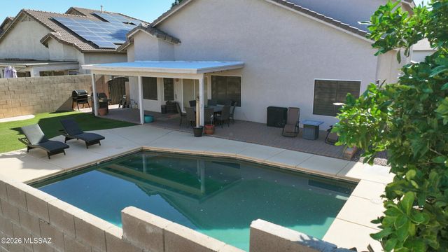 9175 N Sugar Foot Drive, Tucson, AZ 85743