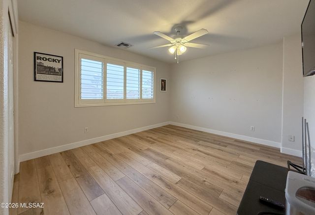 9175 N Sugar Foot Drive, Tucson, AZ 85743