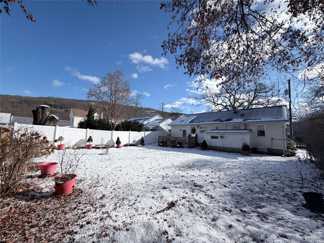 16 Gariss Street, Port Jervis, NY 12771