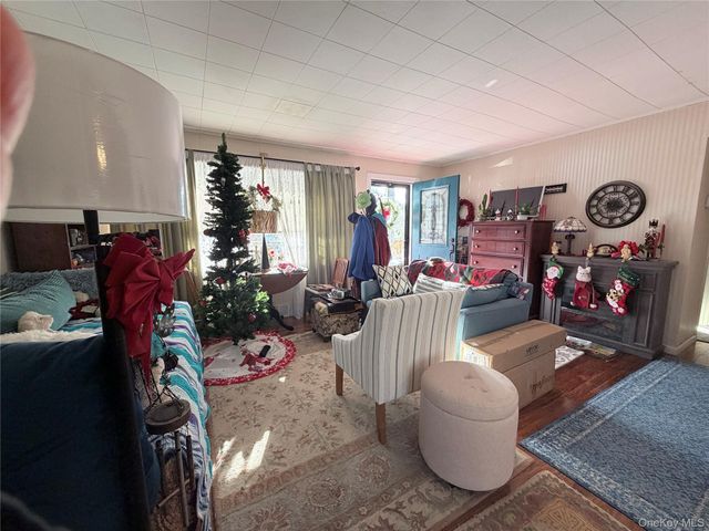 16 Gariss Street, Port Jervis, NY 12771