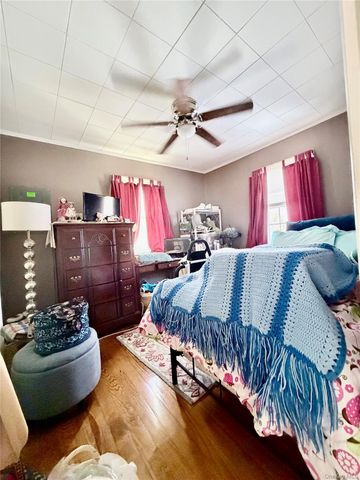 16 Gariss Street, Port Jervis, NY 12771