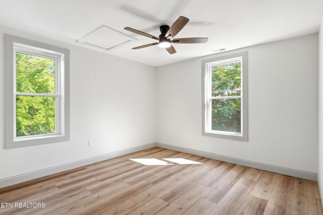 315 Poplar St, Lenoir City, TN 37771