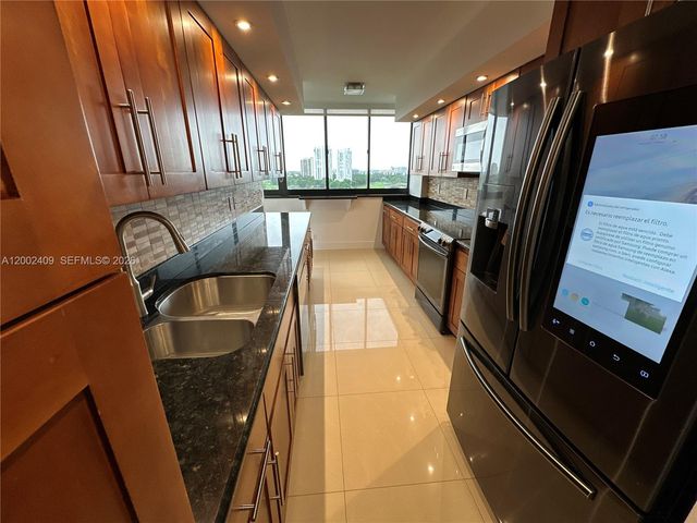 20185 E Country Club Drive 1105, Aventura, FL 33180