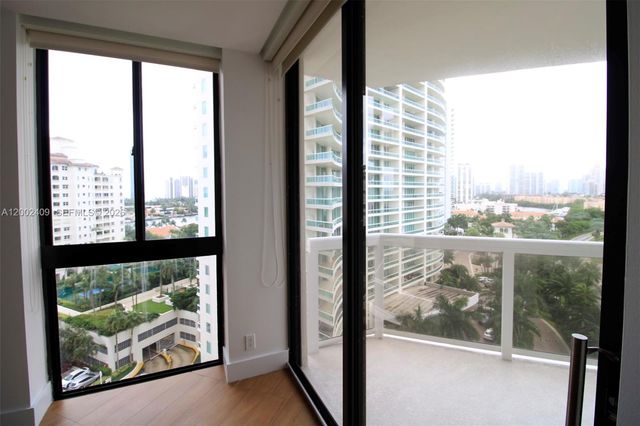 20185 E Country Club Drive 1105, Aventura, FL 33180