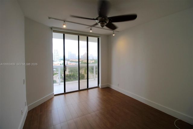 20185 E Country Club Drive 1105, Aventura, FL 33180