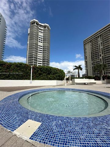 20185 E Country Club Drive 1105, Aventura, FL 33180