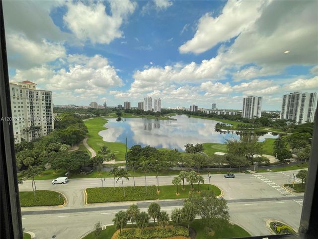 20185 E Country Club Drive 1105, Aventura, FL 33180