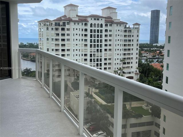 20185 E Country Club Drive 1105, Aventura, FL 33180