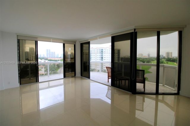 20185 E Country Club Drive 1105, Aventura, FL 33180