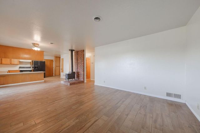 8999 Poverty Gulch Ct, Mokelumne Hill, CA 95245