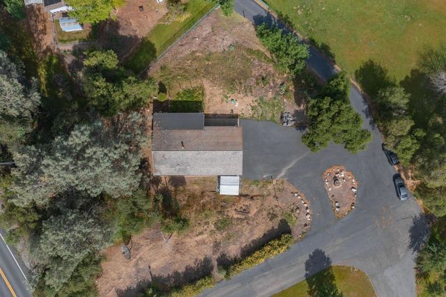 8999 Poverty Gulch Ct, Mokelumne Hill, CA 95245